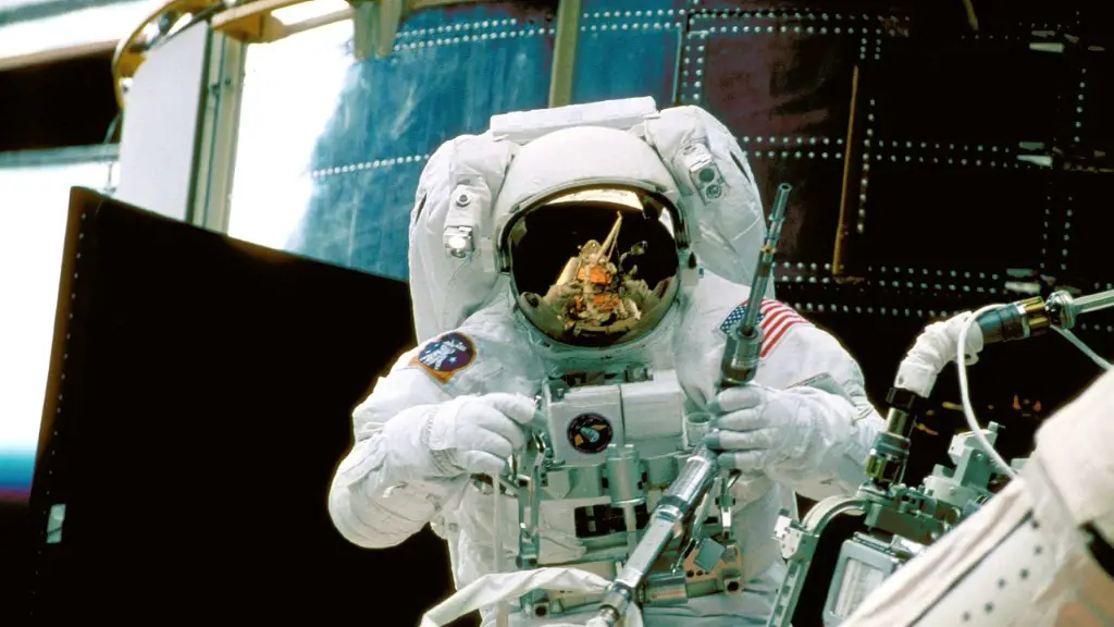 How do nasa astronauts get to space?