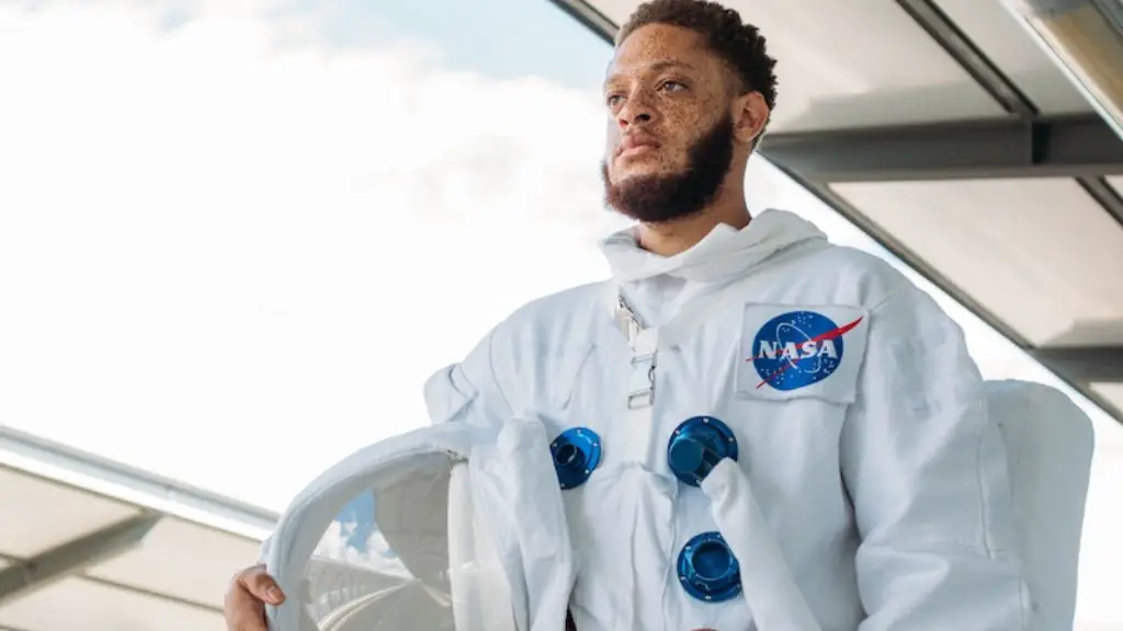 How to be a scientist in nasa?